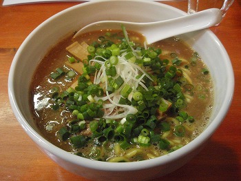 おさかな醤油らーめん700円